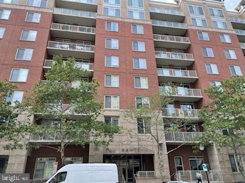 Building Photo - 820 N Pollard St Unit 912 Rental