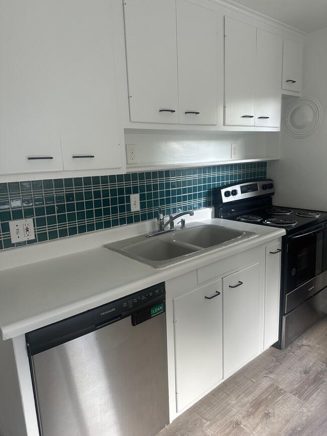 Building Photo - 8018 Densmore Ave N