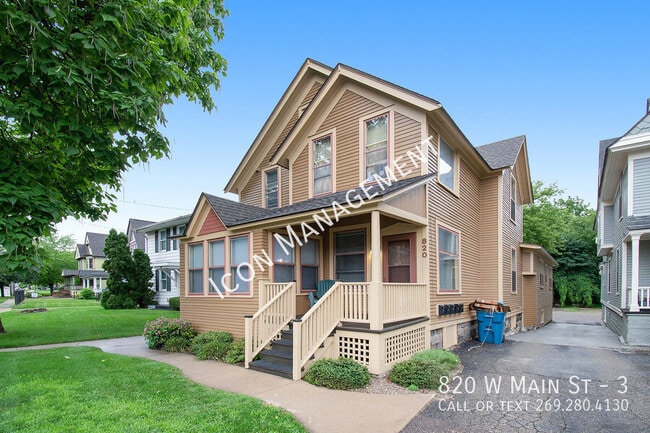 820 W Main St Unit 3