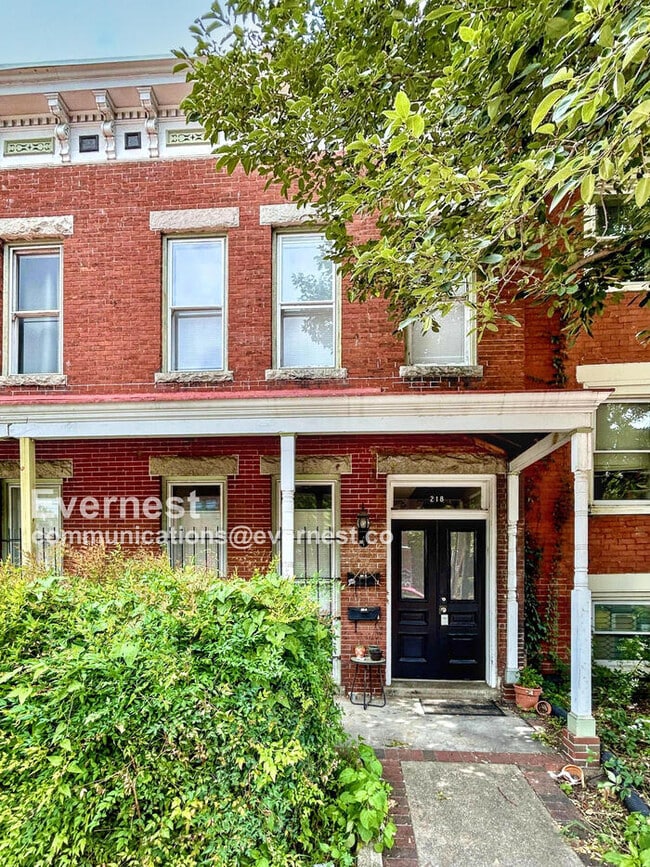 Building Photo - 218 W Marshall St Unit B Rental