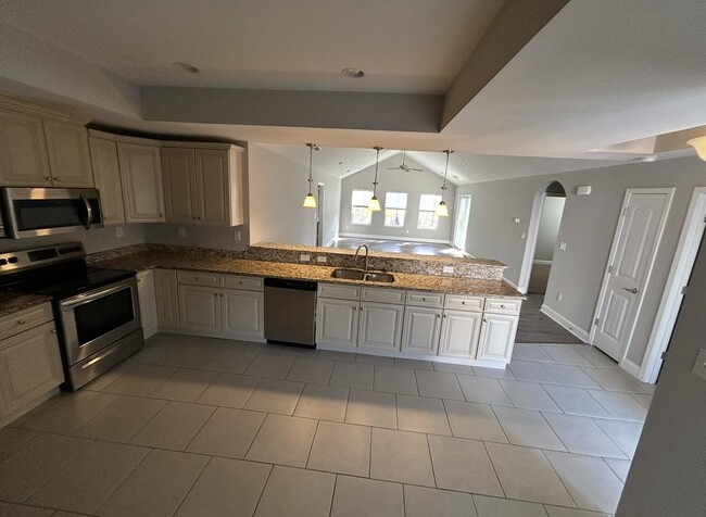 Photo - 1834 Fairwinds Dr