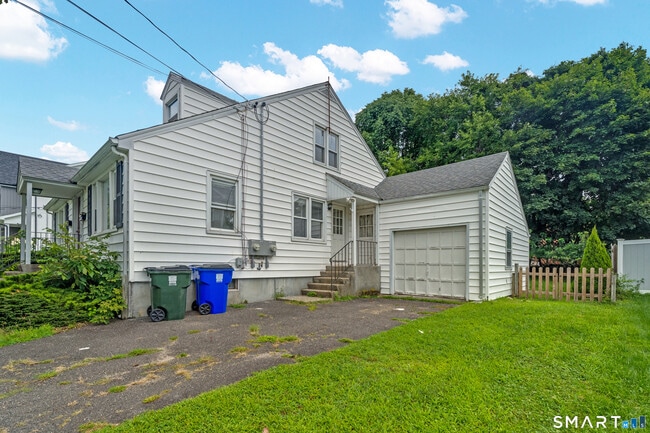 Photo - 216 Country Rd