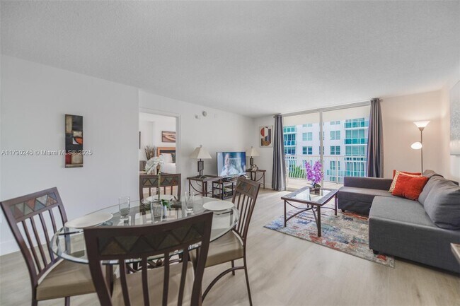Photo - 1200 Brickell Bay Dr Unit 1517