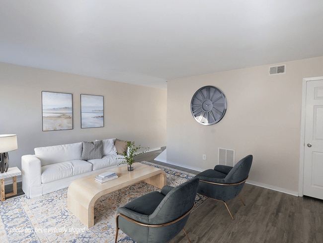 Building Photo - Southgate