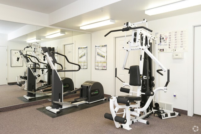 Gym - Churchill Place Apartments