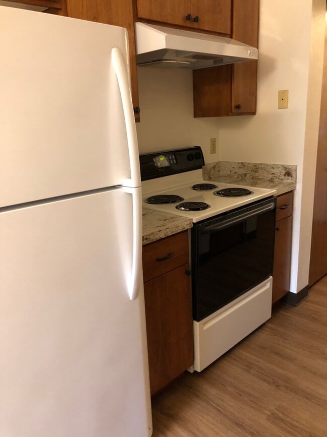 Photo - 2-Bedroom Condominium in McMinnville