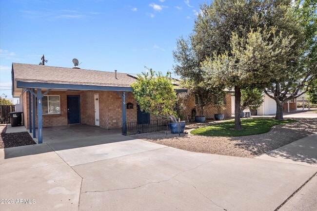 Photo - 2219 N 74th Pl
