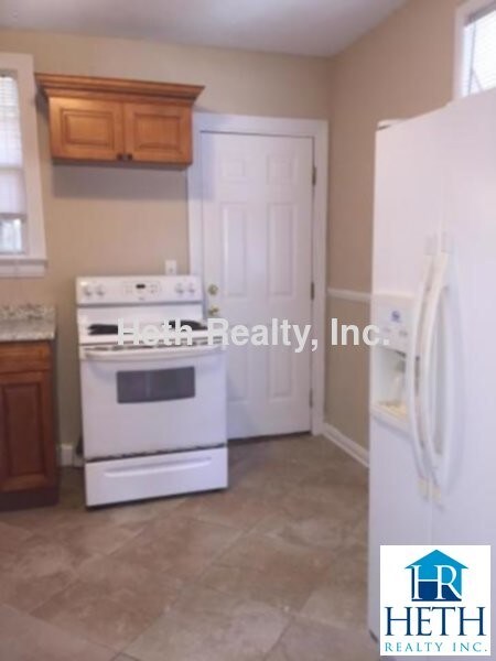 Photo - Updated in Murray Hill