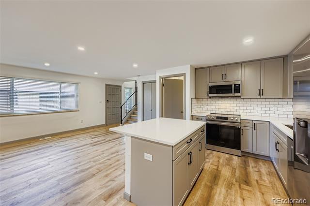 Photo - 3745 Benton St