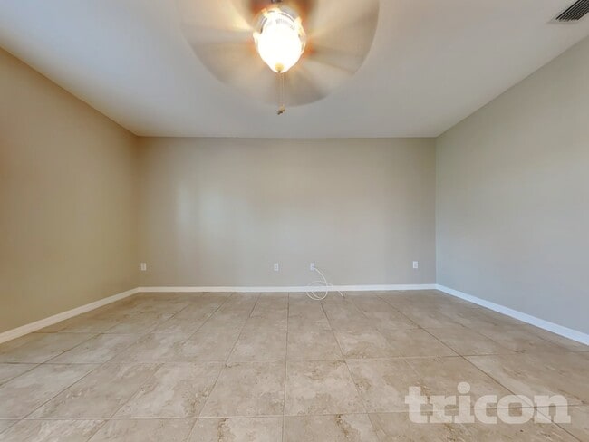 4920 Reflecting Pond Cir