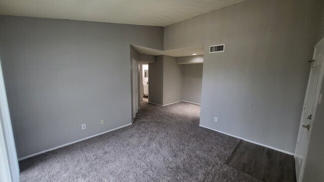 Photo - 3748 Idlebrook Cir Unit 206