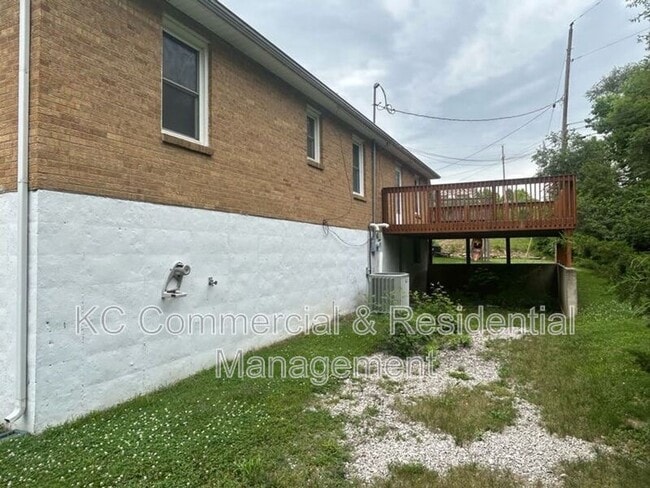 Photo - 6713 NW Evelyn St