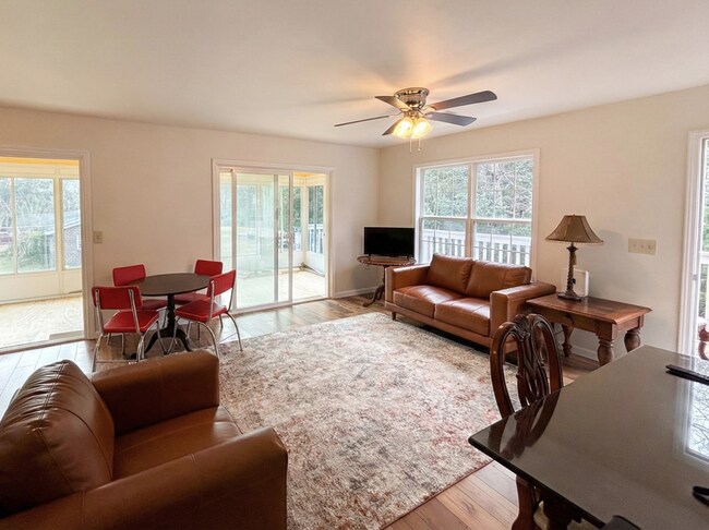 Photo - 2647 Blind Rd