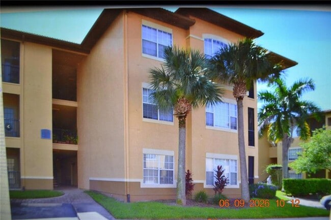 Building Photo - 4323 Bayside Village Dr Unit 206