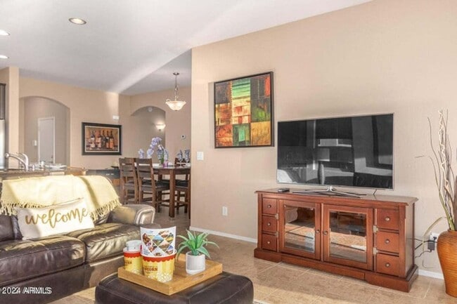 Photo - Fully Furnished Single Level Home w/ Pool. Short Term Lease Options Available