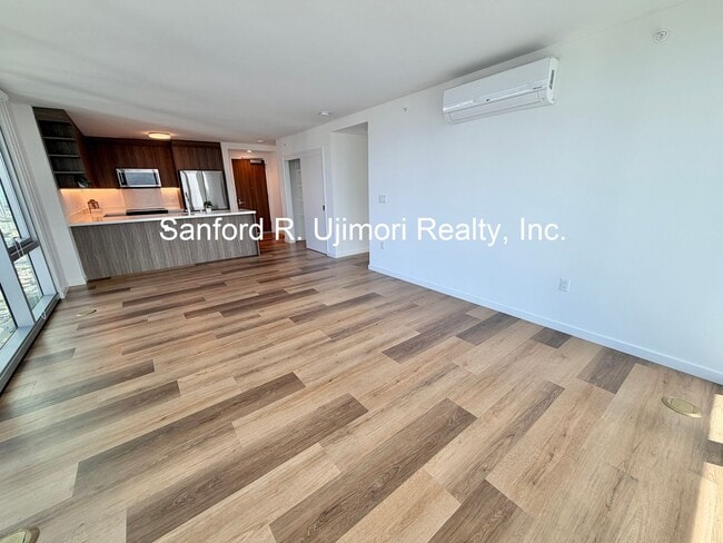 Building Photo - lion4301 Unit 1