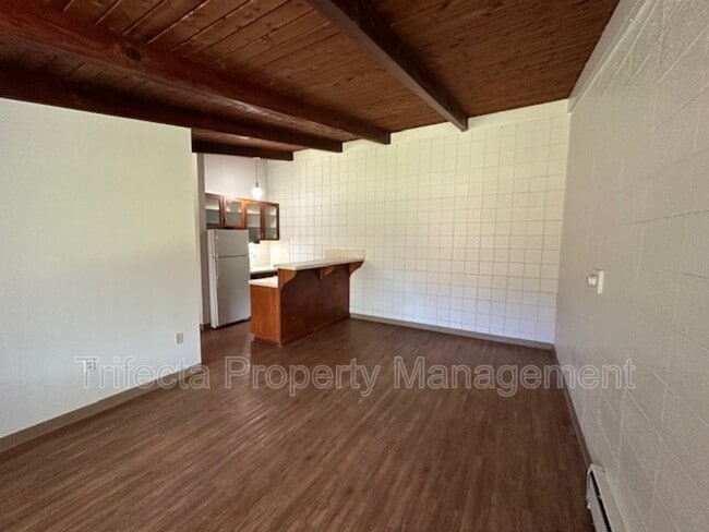 Photo - 608 Parker St