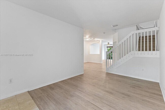 Photo - 12482 SW 122nd St