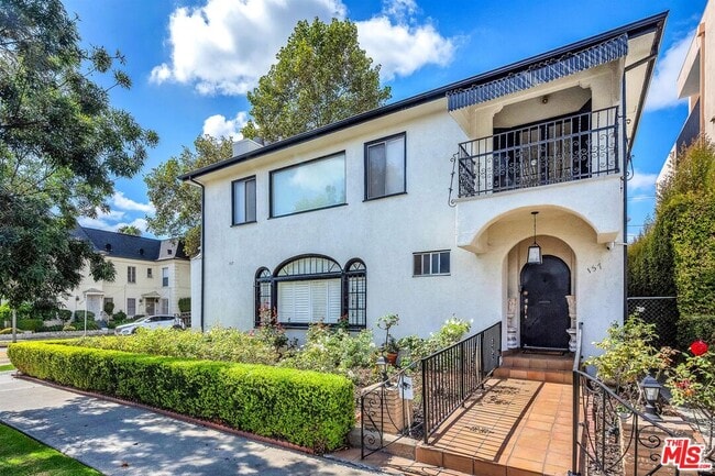 Photo - 157 S Elm Dr