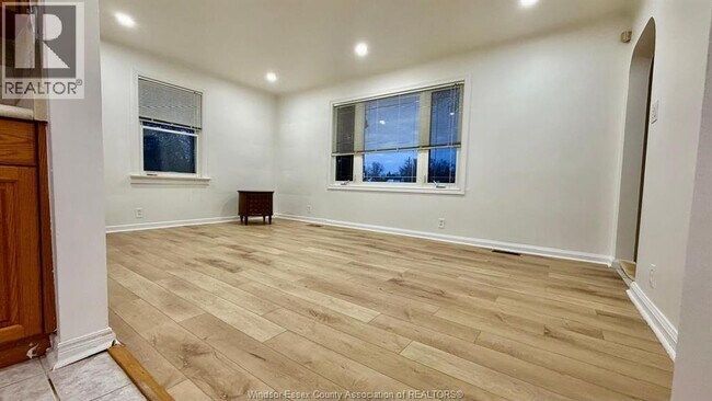 Photo - 2911 Dominion Blvd