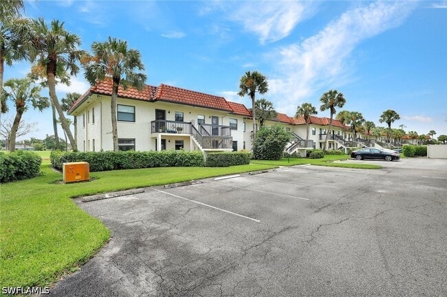 Building Photo - 4346 27th Ct SW Unit 201