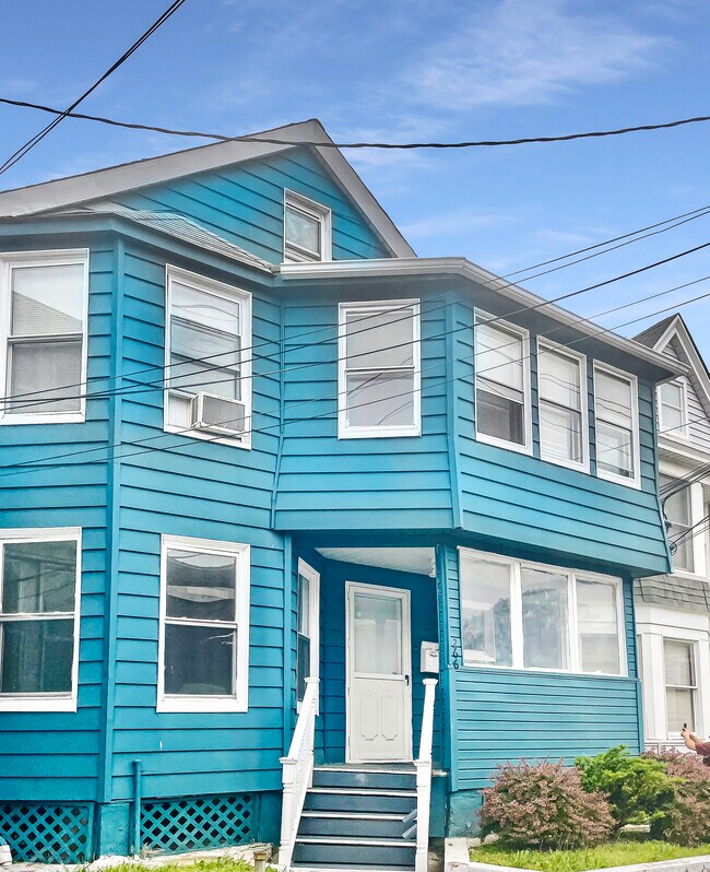 Photo - 266 N 9th St Apartments Unit 1