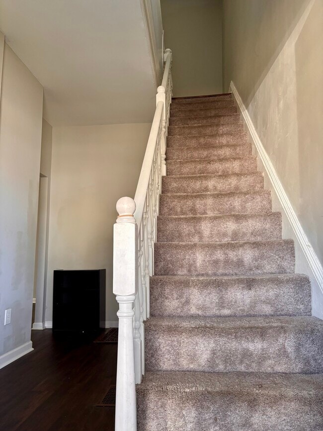 Photo - 620 Oneida St