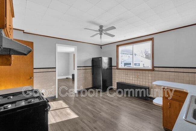 Photo - 765 Oliver St Unit 2