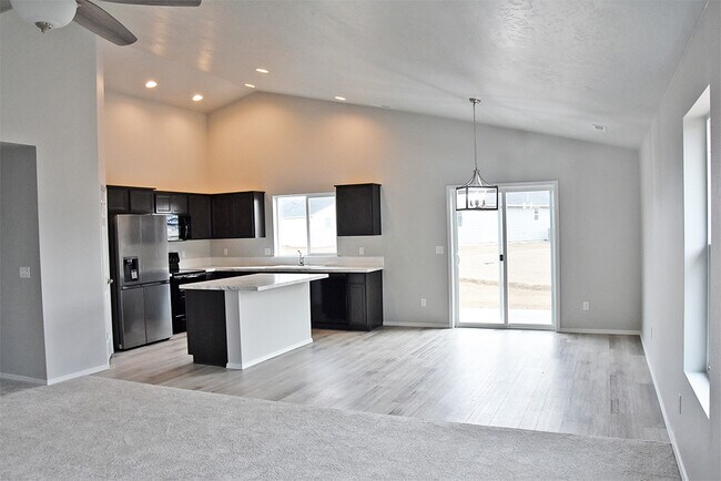 Photo - 17668 N Pegram Way