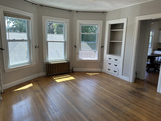 Building Photo - 125 Harriet St Unit 125
