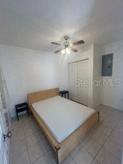 7302 Woodhall Ct