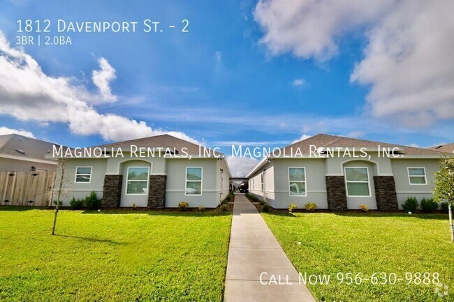 Building Photo - 3 Bedroom 2 Bath Apartment in Gated Subdiv... Unit 2