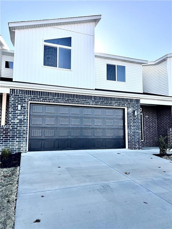 Building Photo - 1811 Lapis Ave