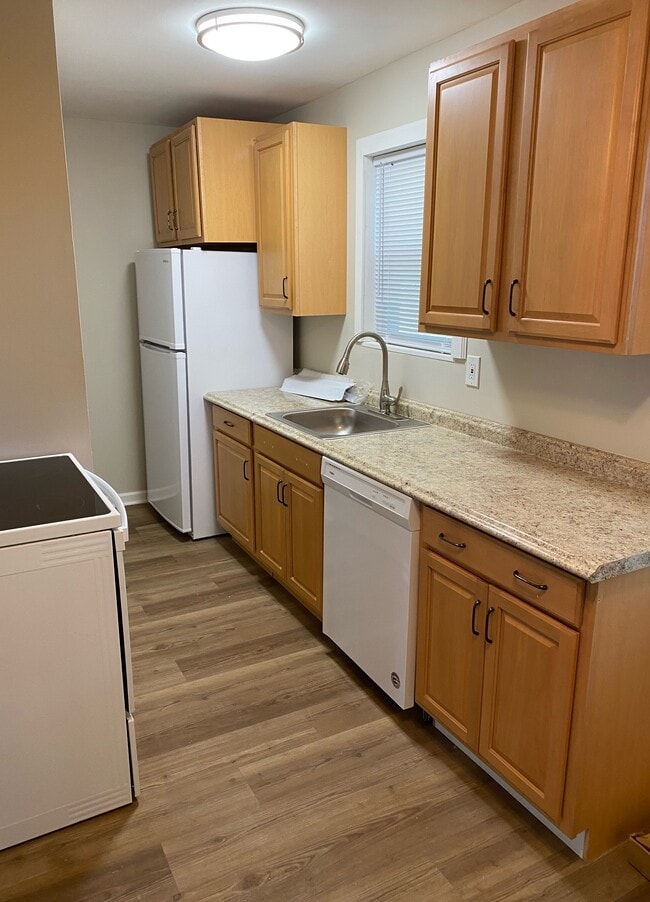 Photo - 9337 La Grange Rd Unit 2