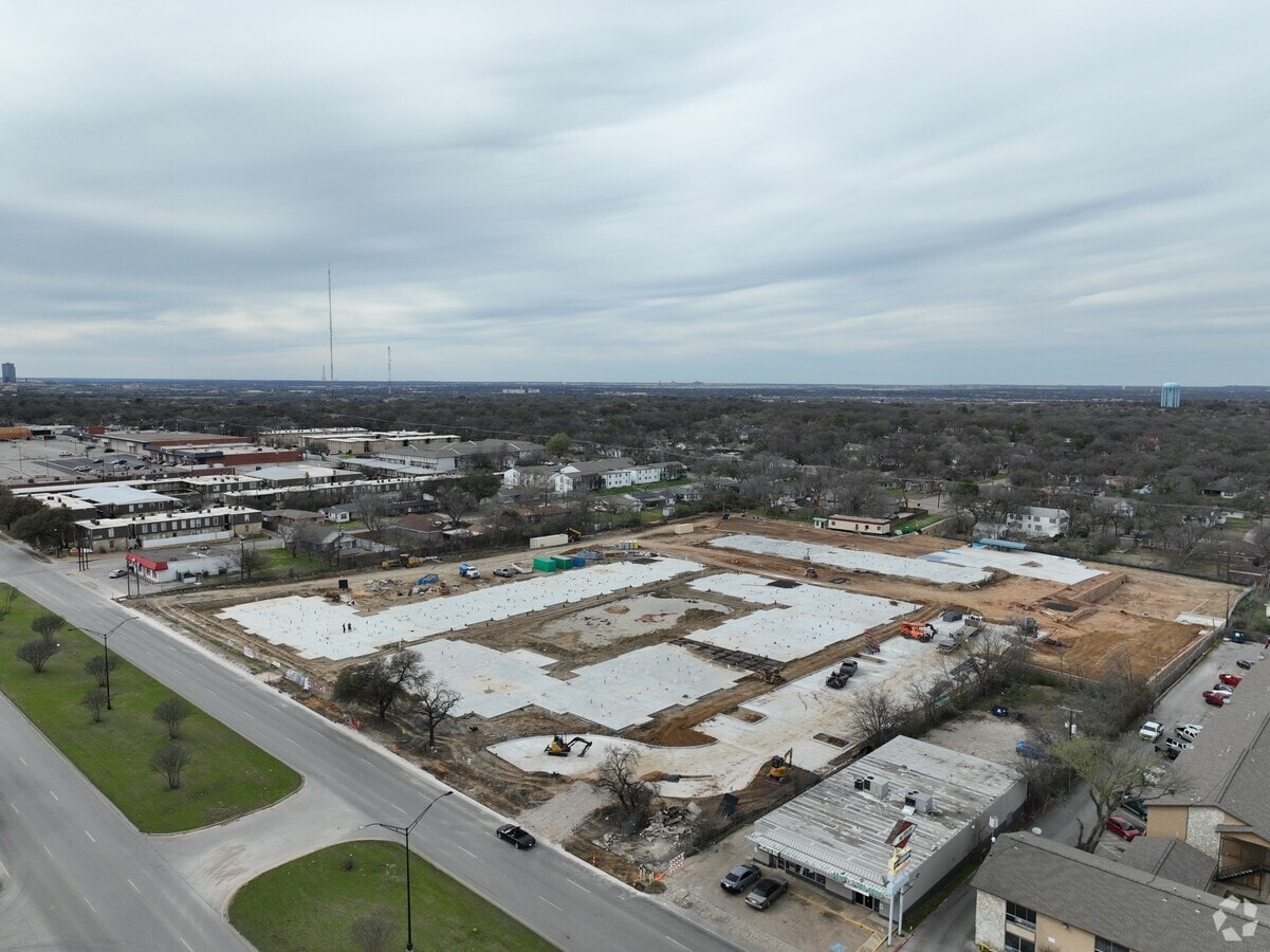 Construcción - Palladium City Skyline