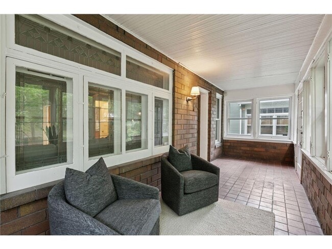 Photo - 2138 Marshall Ave