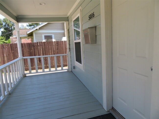 Building Photo - 5016 Walker St Rental