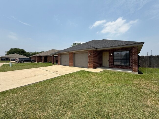 Photo - COMING SOON! Unit 1513 Nicholas Circle - B