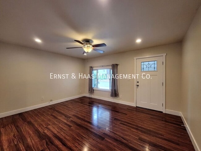 Photo - 8429 Somerset Blvd