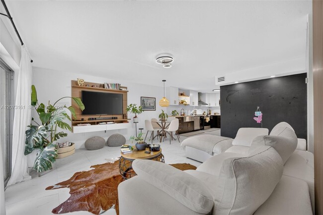 Building Photo - 8490 SW 154th Cir Ct Unit 411