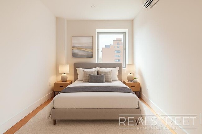 Photo - LUXURY 1 BED LOFT in Queens! Unit 327