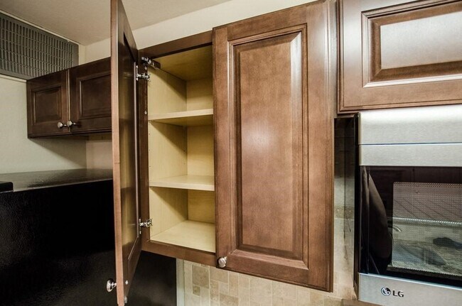 Photo - 3500 Tangle Brush Dr Unit 93