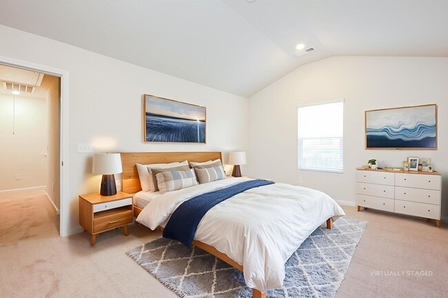 Photo - 2135 Southlea Dr