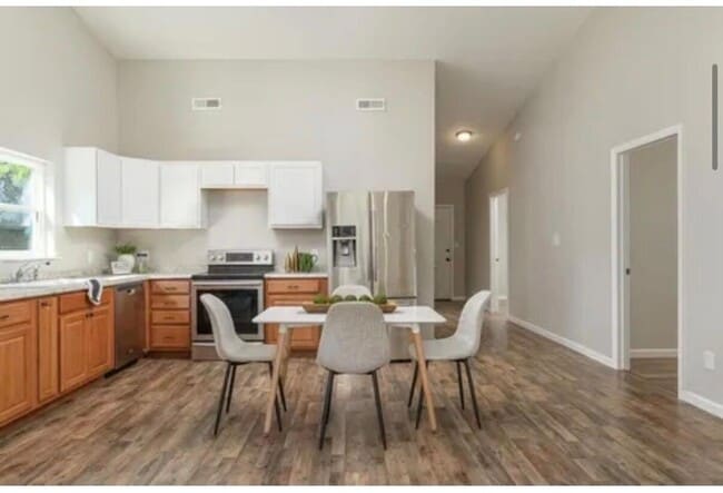 Photo - 471 Idaho Ave