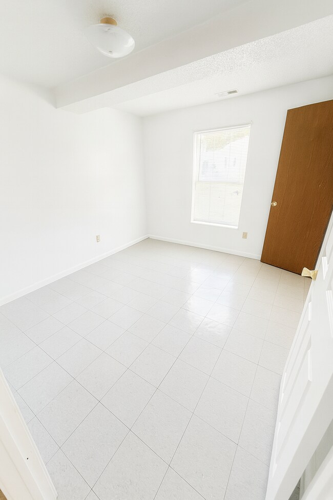 Photo - 2512 Elmwood Pkwy