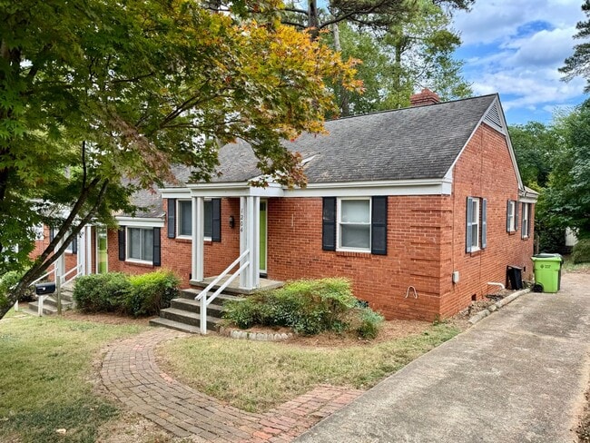 Building Photo - 1204 Duplin Rd Unit 1204 Duplin Road Rental
