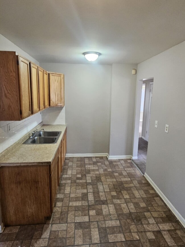 Photo - 16888 Lenore Ave