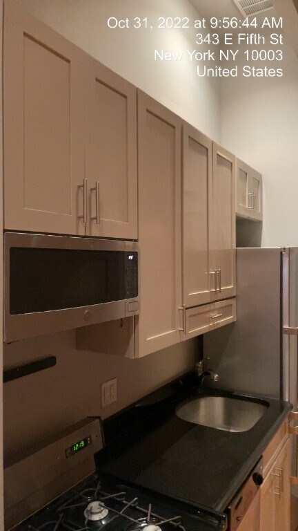 Photo - 343 E 5th St Unidad B