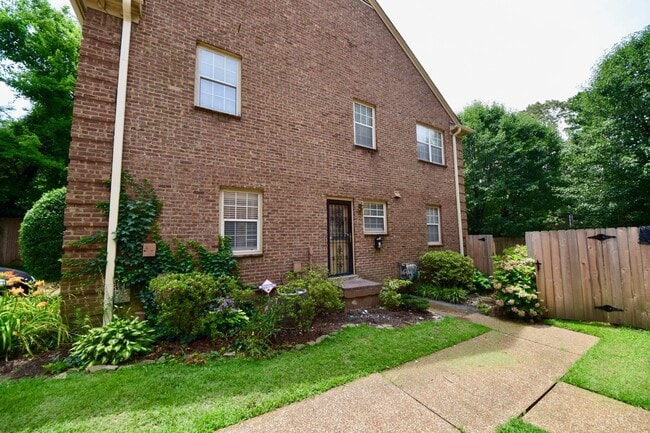 Photo - Gated 3 Bedroom, 2 Bathroom Near Chickasaw Gardens Unit 3