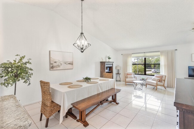 Photo - 12950 Dartford Trail Unit 15